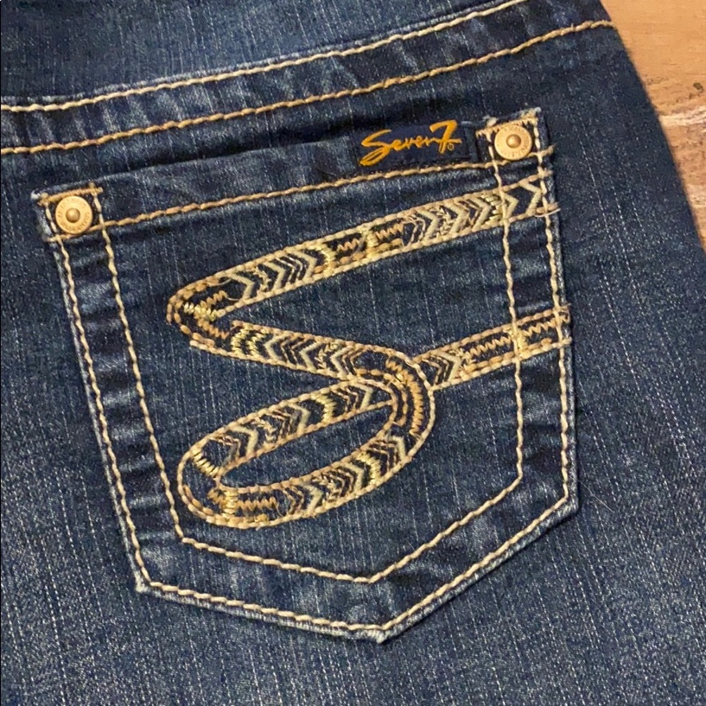 SEVEN7 dark wash denim boyfriend shorts - Picture 5 of 9